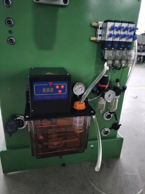 Otomatik Bahar Şekillendirme Makinesi, CNC Bahar Makinesi, 100KG dekolteatörlü