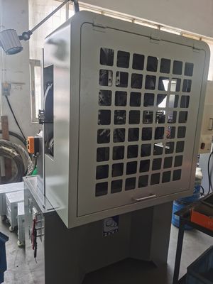 5.5KW CNC Yay Şekillendirme Makinesi Opsiyonel El ve 200KG Açıcı Sistemleri