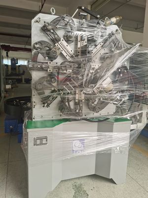 5.5KW CNC Yay Şekillendirme Makinesi Opsiyonel El ve 200KG Açıcı Sistemleri