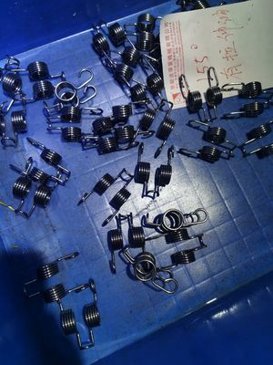 3 Eksen Kontrol CNC Yay Makinesi Tel Şekillendirme Yaylı Bükme Sistemleri