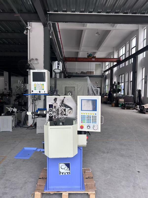 Altı Eksenli Yaylı Yuvarlama Makinesi Tel Dimater 0.5-2.0mm Yaylı Yuvarlama Ekipmanı