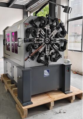 Kam 4.0mm CNC Yay Yapma Ekipmanı Sanyo Motor CE ISO9001 Mavi Sistemler